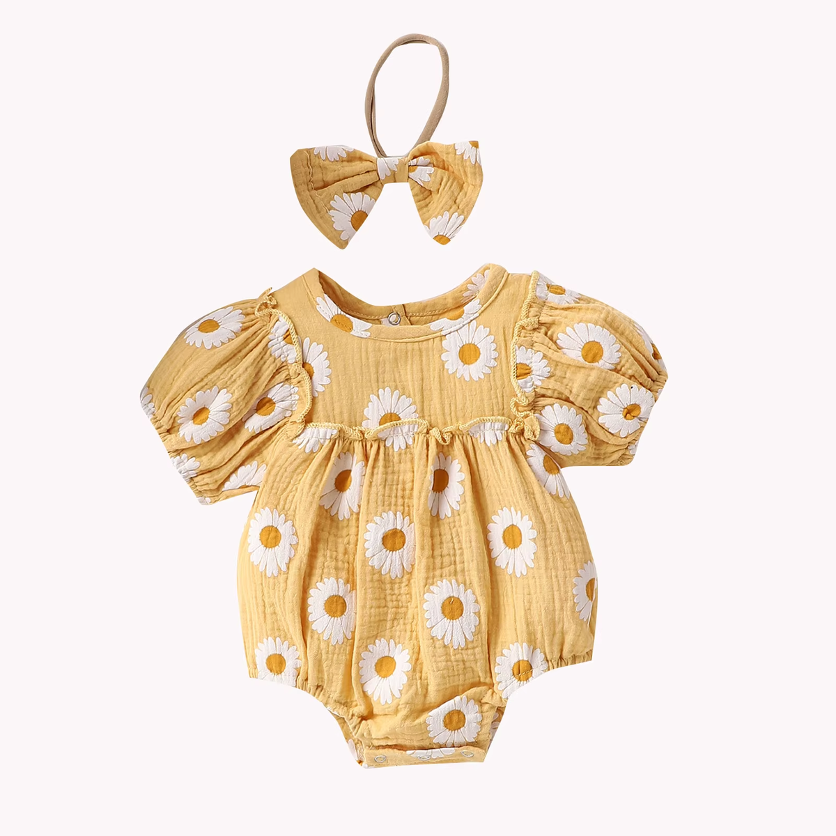 Daisy Whispers – Baby Girl Bubble Sleeve Lace Romper